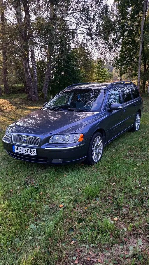 Volvo Tiek pārdots 2007.gada Volvo V70 D5 ar 2.4l 136kW 