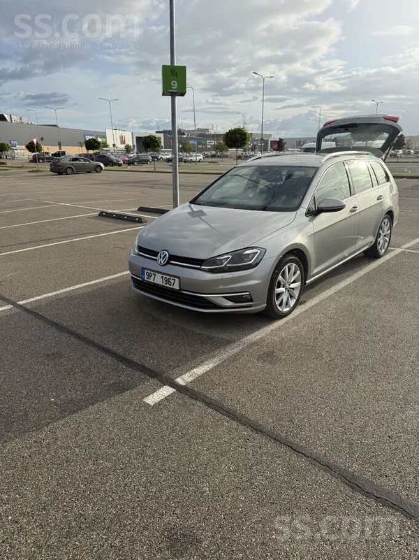 Volkswagen Pārdodu Volkswagen Golf 7 Variant ar ļoti bagātīgu
