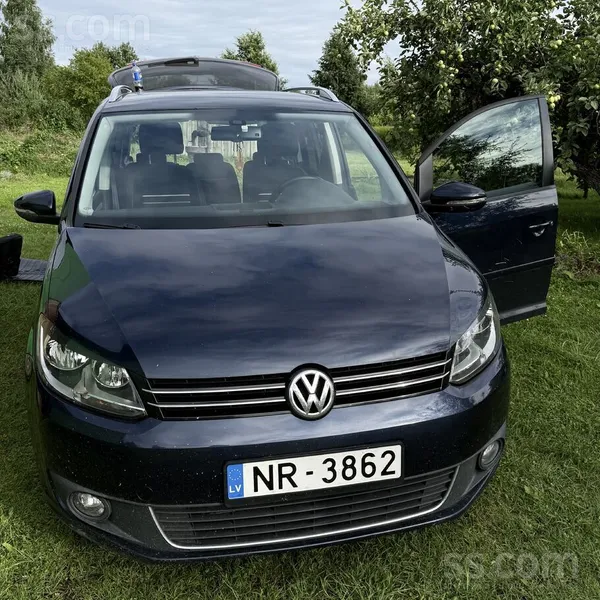 Volkswagen Pārdodam vienu no ģimenes automašīnām ģimenē ir di
