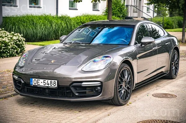 Pārdod Porsche Panamera 4S 4.0 dīzelis, automātiskā Ātrumkārba. 

Auto tei