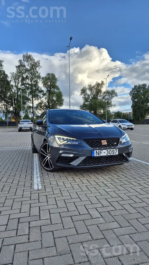 Seat Seat Leon Cupra ST 300