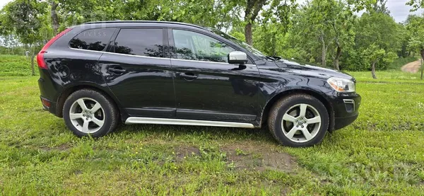 Volvo Pārdod Volvo Xc60 R-line 4x4 ar melno ādas salonu.