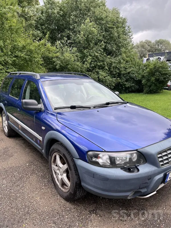 Volvo Xc70 2.4 Benzīns/gāze 
Ocean race

no defektiem
rūsa vietām, caurs