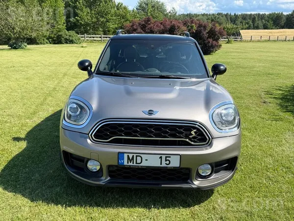 Mini Pārdodas, stilīgs un maksimāli ekonomisks Mini Coo
