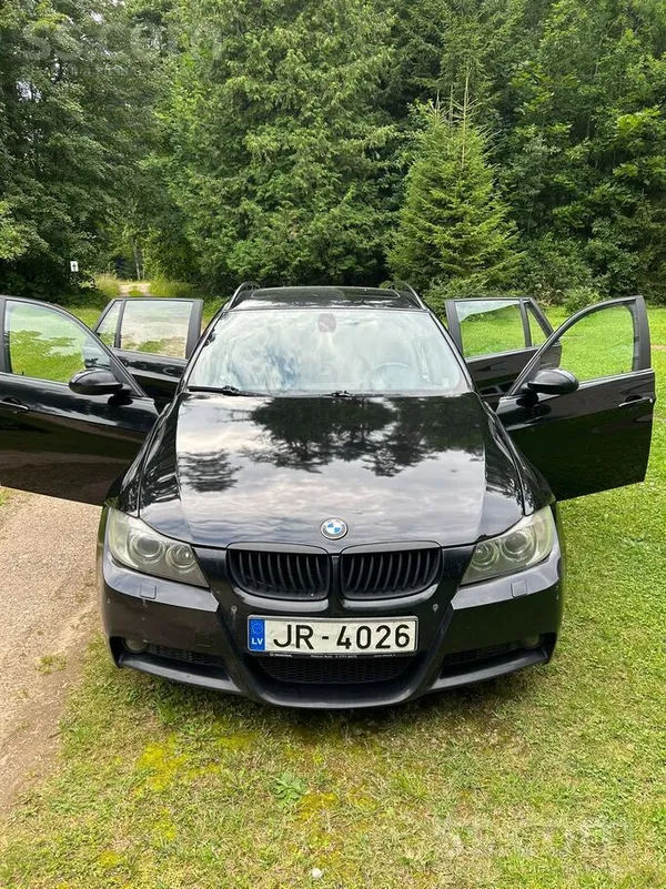 BMW 320