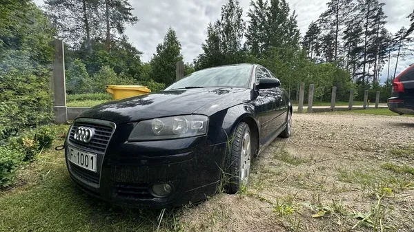 Audi Nodokļi par šo gadu nomaksāti, kārbas defekts( pir