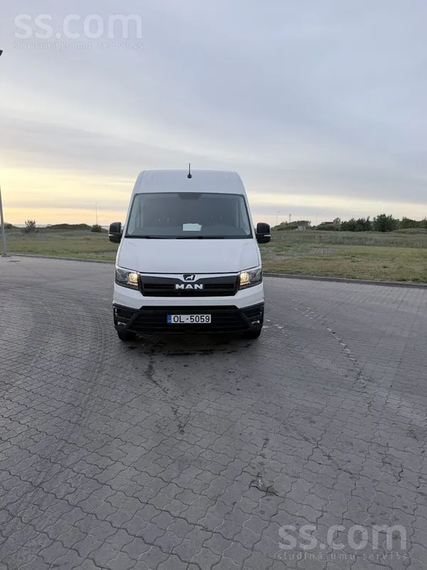 Volkswagen Pārdod jaunu Man Tge. Maxi garākā versija ar 8 vie