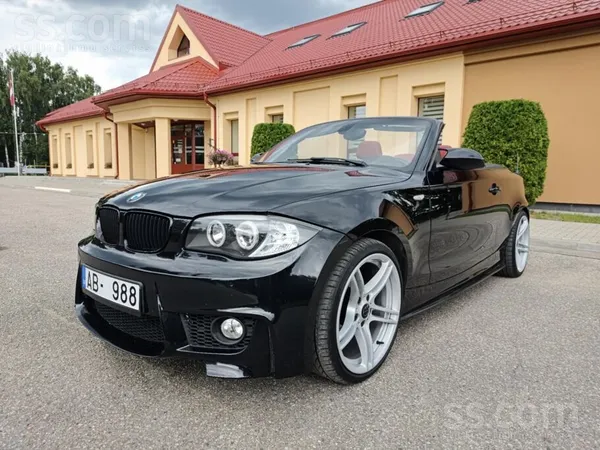 BMW Pārdod stilīgu un jaudīgu BMW E88 kabrioletu ar uz