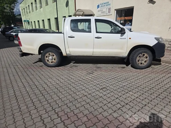 Toyota Hilux
