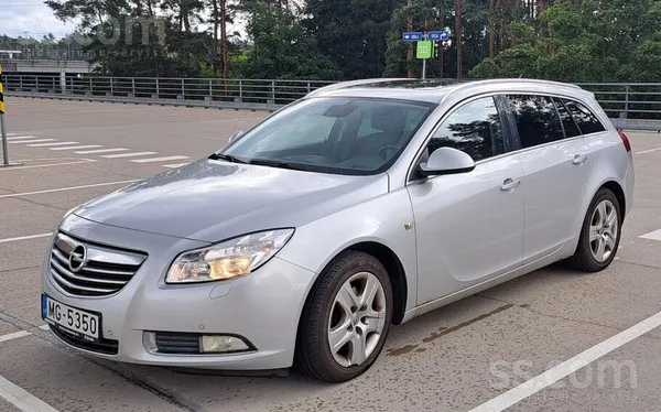 Opel Pārdodu uzticamu un komfortablu Opel Insignia. Lie