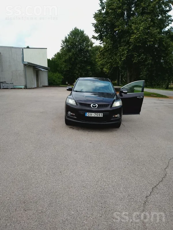 Mazda Mazda ar pasvaigu TA. Motors 2.0 bez turbo, kopumā