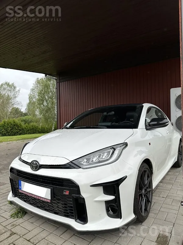 Toyota GR Yaris. Visas apkopes Wess Berģi pie oficiālā dī