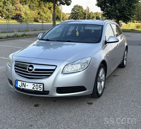 Opel Pārdod Opel Insignia Sports Tourer 2.0 Cdti 96 kw.