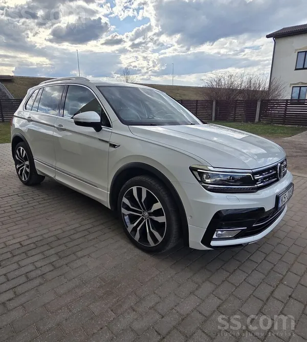 Volkswagen Volkswagen Tiguan R-line (izcila komplektācija) 2.