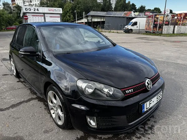 Privātpersona pārdod VW Golf Gti Mk6. Pirms 4k km veikta dzinēja apkope, ātr