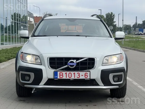 Volvo Xc70
2011 gads
2.4 Dīzelis
Tikko Latvijā , piereģistrēts un izieta j