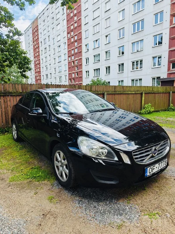 Volvo Volvo S60 D3 2.0 dīzelis, 2011. gads kopts melns s