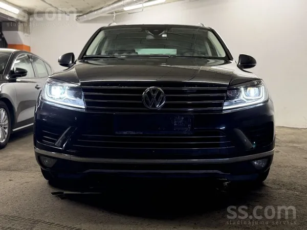 Volkswagen Pilnākā komplektācija Touareg, uz vairāk kā 1000 e