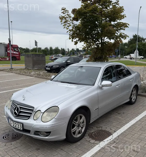 Mercedes Pārdodu uzticamu un ekonomisku Mercedes Benz E200 