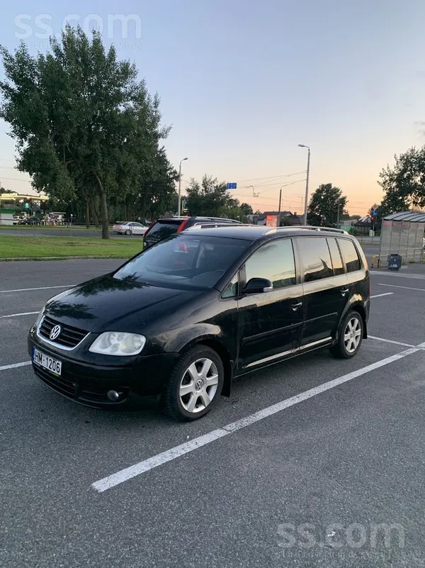 Volkswagen Sveiki, pardodas touran 2.0tdi ar t/a lidz 23.10