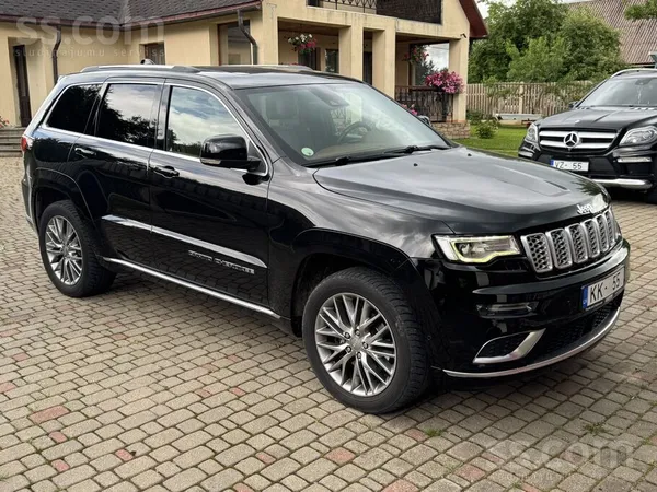 Jeep Grand Cherokee Summit
2017. Gada ar ļoti labu komplektāciju. 
Sīkāka