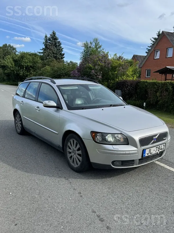 Volvo Auto nav perfekts ir savi defekti. Brauc ruc bremz