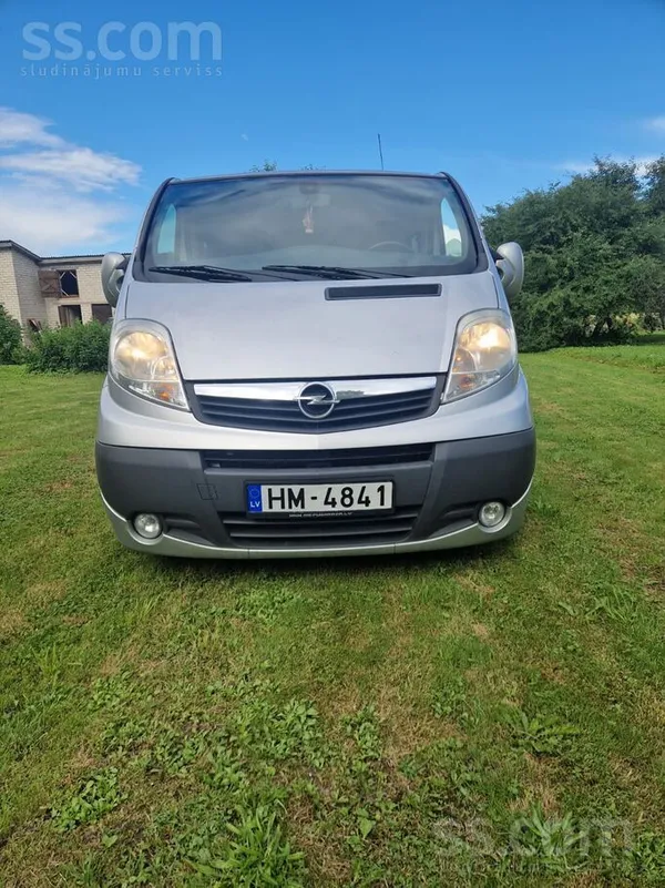 Opel Opel vivaro 2.5cdti, 8vietas, daudz ekstru, jauna