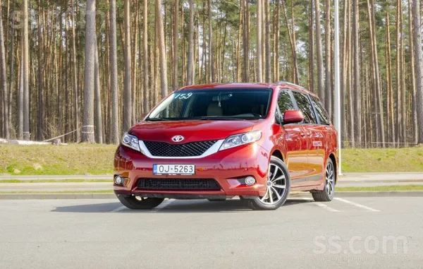 Toyota Toyota Sienna 3.5l benzīns. 197kw