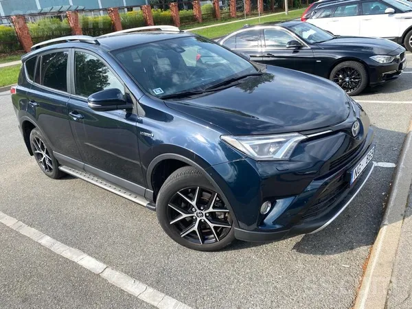 Toyota Vienmēr meklēju automašīnas ar ne vairāk kā 1–2 ie
