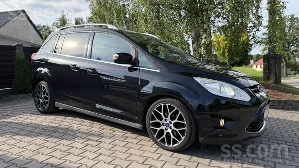 Ford Tikko no Vācijas Ford Grand C-Max Titanium , Septi