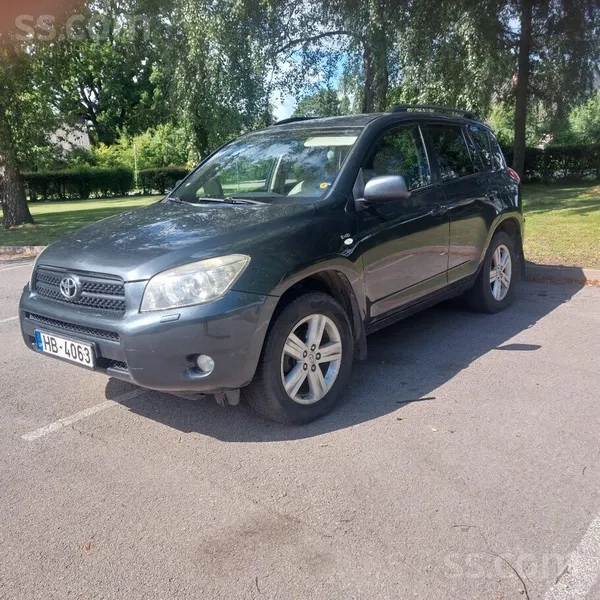Toyota Pārdodu labu Toyota Rav 4 . Tīkko izieta tehniskā