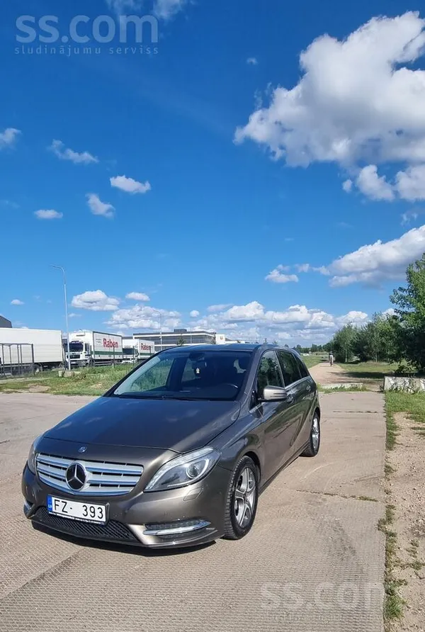 Mercedes Ты только что получила права и ищешь свою первую, 