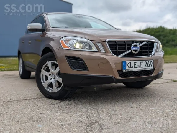 Volvo Latvijā nav lietots. Rūsas nav, 4X4, Oriģinālais n
