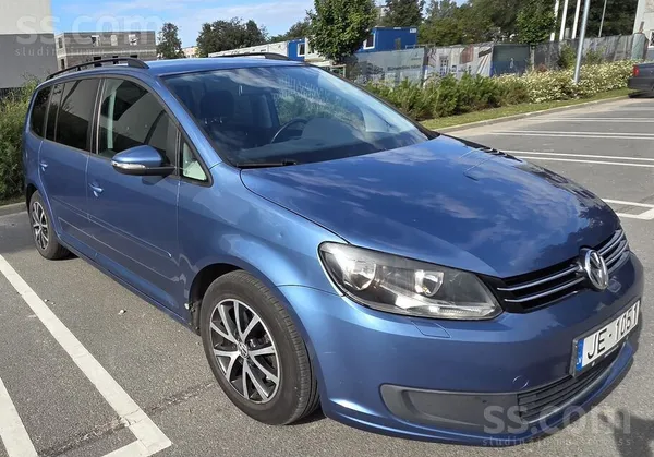 Volkswagen Pārdodu 7 vietīgu VW touran 2013 gada. 1.4 tsi 103