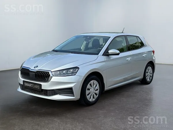 Skoda Skoda Fabia benzīns ar manuālo pārnesumkārbu. Jaun