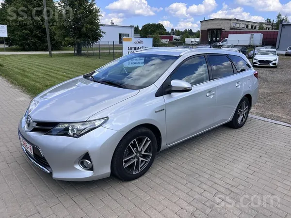Toyota Toyota Auris 1.8 Hybrid, 73kw, automāts, klimata k