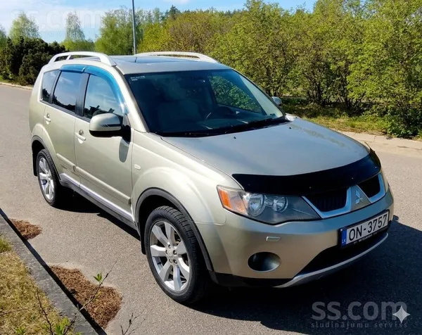 Mitsubishi Mitsubishi Outlander 2, 4 benzīns/gāze (125kw) pār