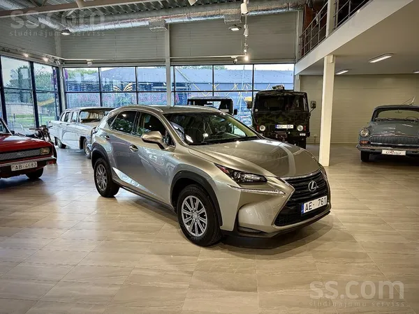 Lexus Lexus Nx300H, ar ekonomisku un tai pat laikā jaudī