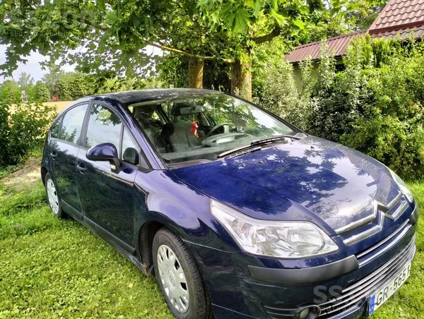 Citroen Pārdod Citroen C 4 (benzīns, motora tilpums 1.4). 