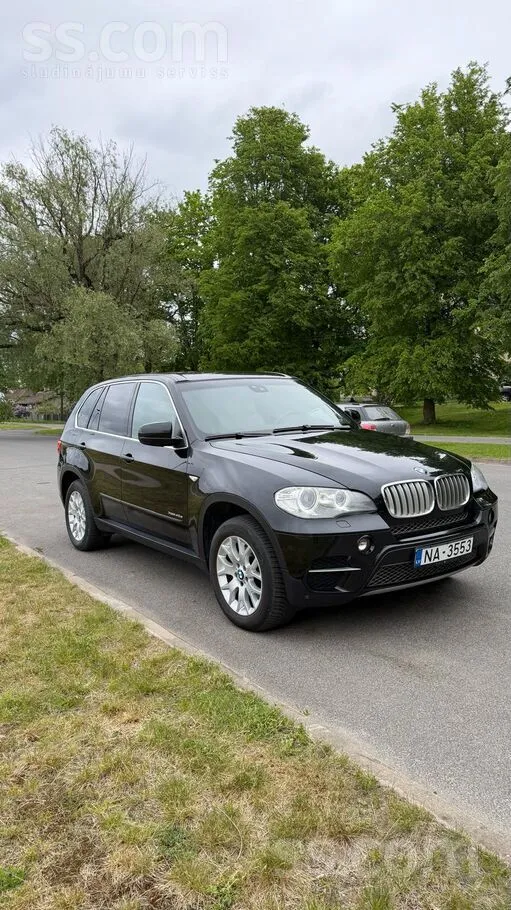 BMW Продаётся BMW X5 xDrive40d в отличной комплектации