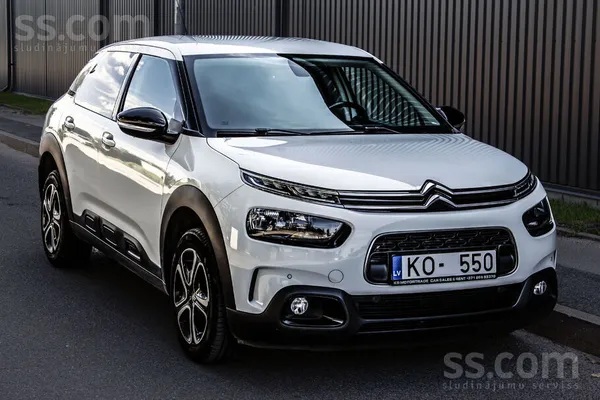 Citroen 98000Km , Pārdod Citroën C4 Cactus 1.2 Puretech. V