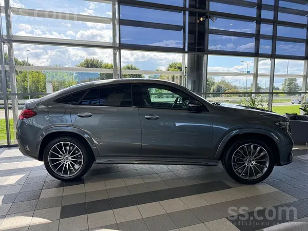 Mercedes Pārdod jaunu ekskluzīvu Mercedes Benz Gle 400 E 4M