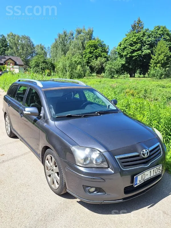 Toyota Pārdodu 2008. gada Toyota Avensis 2, 2 D-4D. Tīri