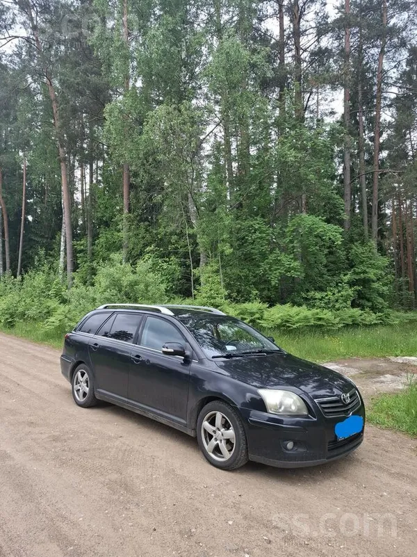 Toyota Automašīna ir braucoša, taču tuvākajā laikā ir jām