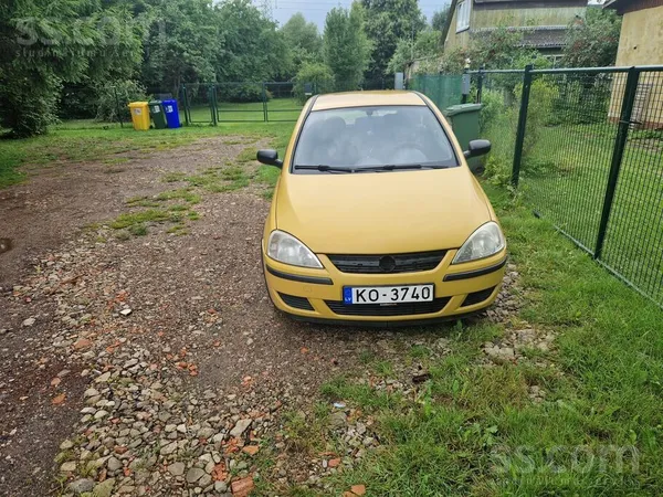 Opel Kopta darba kārtībā mašīna ar sīkiem vizuāliem def