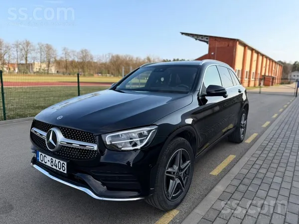 Mercedes Cena ar Pvn / Pārdod elegantu Mercedes-Benz Glc 30
