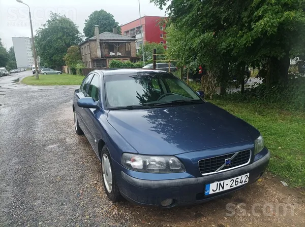 Volvo Хорошее техническое и визуальное состояние. Новая