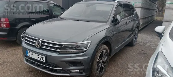 Volkswagen Automašīnai tīko veiktas visas apkopes. orģinals n