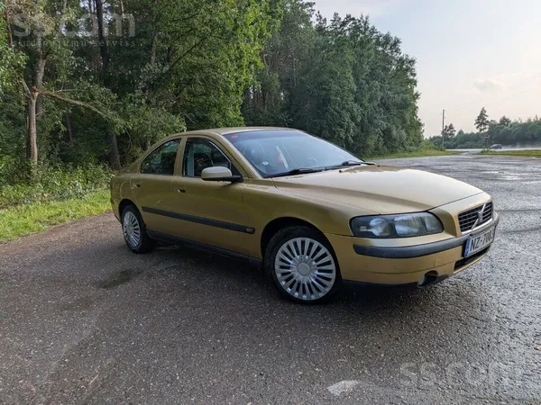 Volvo Volvo s60 ar veco labo 2, 4 dīzeli. 