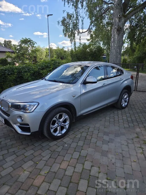 BMW Īpašniece pārdod labu BMW X4. Jauna TA, nodoklis n
